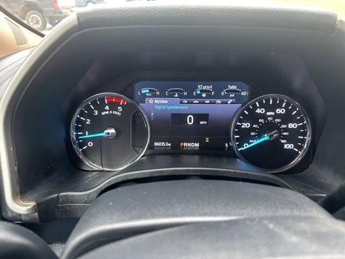 Used 2022 Ford F250 Lariat w/ Lariat Value Package image 17