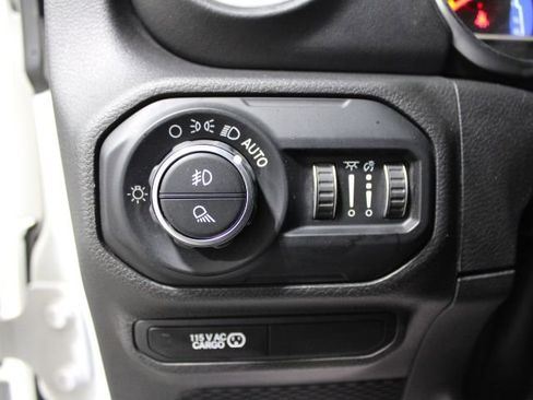 Used 2020 Jeep Gladiator Rubicon AWD/4WD image 38