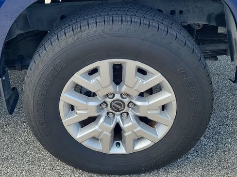 Used 2022 Nissan Frontier SV RWD image 8