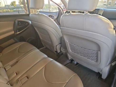 Used 2009 Toyota RAV4 Limited image 28