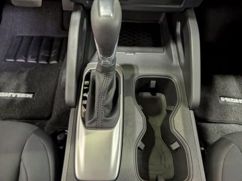 Used 2025 Nissan Frontier S image 22