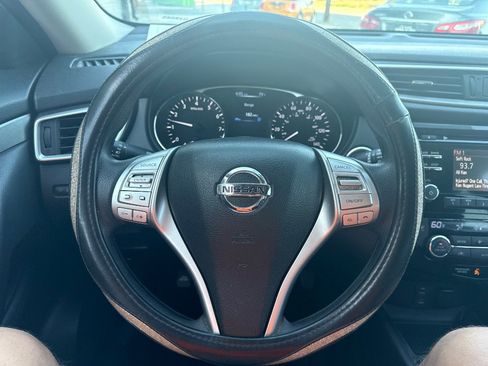 Used 2016 Nissan Rogue SV FWD image 13