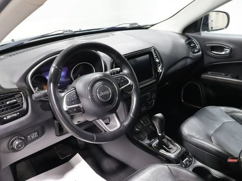 Used 2017 Jeep Compass Limited AWD/4WD image 14