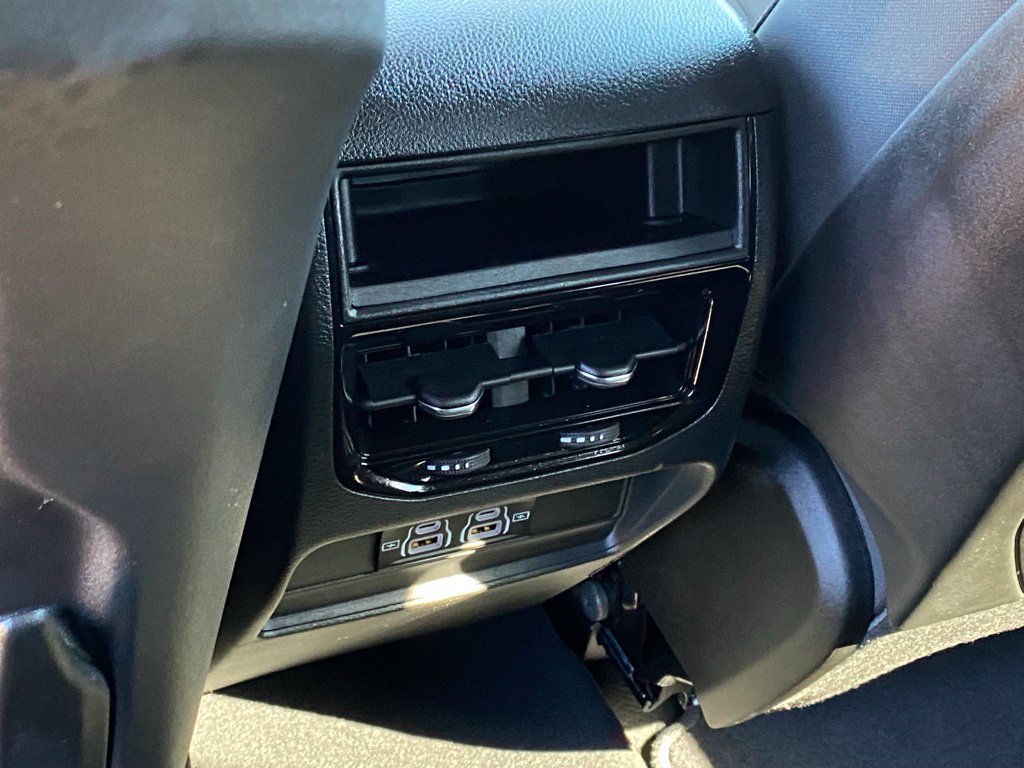 Used 2025 Jeep Grand Cherokee Laredo w/ MOPAR Finishing Package RWD image 27