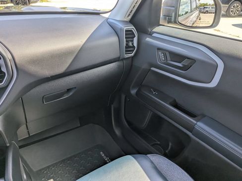 Used 2022 Ford Bronco Sport Outer Banks w/ Tech Package AWD/4WD image 17