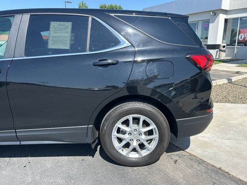 Used 2023 Chevrolet Equinox LT w/ Driver Convenience Package image 12