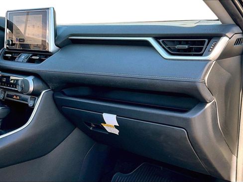 Used 2024 Toyota RAV4 XLE Premium image 15