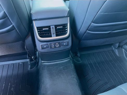 Used 2025 Subaru Outback Limited AWD/4WD image 26