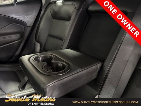 Used 2022 GMC Terrain SLT w/ Tech Package image 28