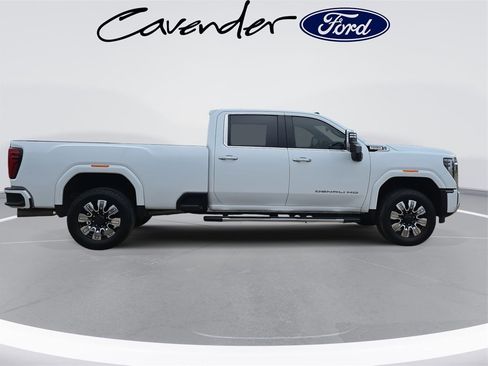 Used 2024 GMC Sierra 3500 Denali w/ Denali Reserve Package image 4