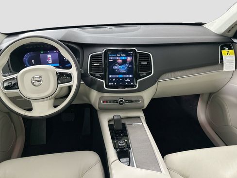 New 2025 Volvo XC90 T8 Plus w/ Protection Package Premier image 19