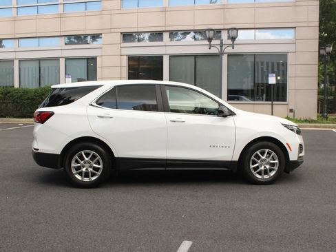 Used 2022 Chevrolet Equinox LT FWD image 6
