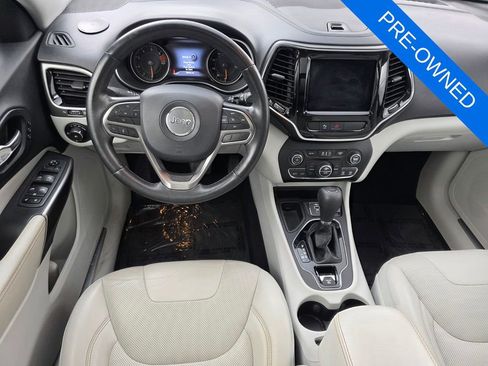 Used 2020 Jeep Cherokee Limited FWD image 13