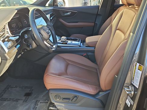 Used 2021 Audi Q7 3.0T Prestige w/ Prestige Package image 11