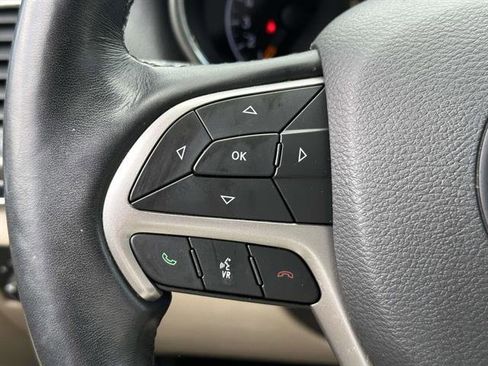 Used 2021 Jeep Grand Cherokee Limited AWD/4WD image 16