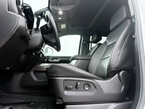 Used 2025 Chevrolet Silverado 2500 LTZ w/ LTZ Premium Package image 10