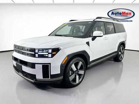 Used 2025 Hyundai Santa Fe Limited image 5