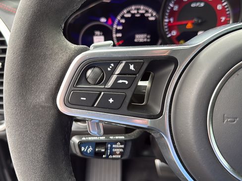 Used 2021 Porsche Cayenne GTS AWD/4WD image 34