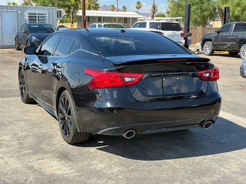 Used 2018 Nissan Maxima SR w/ Midnight Edition FWD image 4