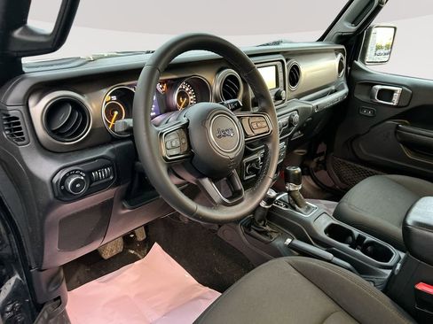 Used 2020 Jeep Wrangler Unlimited Sport S AWD/4WD image 15