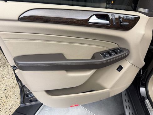 Used 2013 Mercedes-Benz ML 350 ML 350 4MATIC AWD 4dr SUV image 18