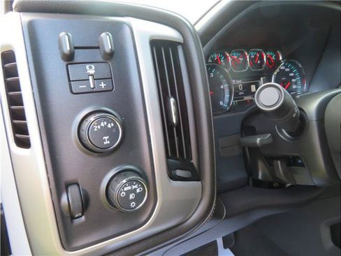 Used 2019 GMC Sierra 3500 SLT w/ Driver Alert Package AWD/4WD image 12