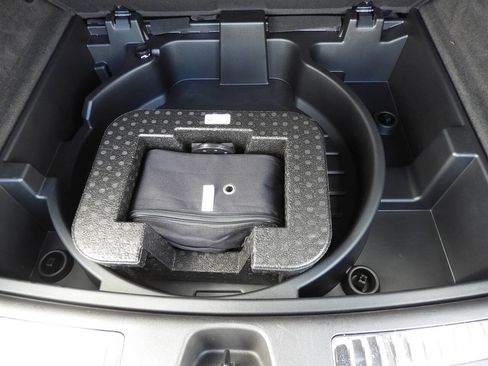 Used 2023 Cadillac XT4 Premium Luxury w/ Cold Weather Package image 29