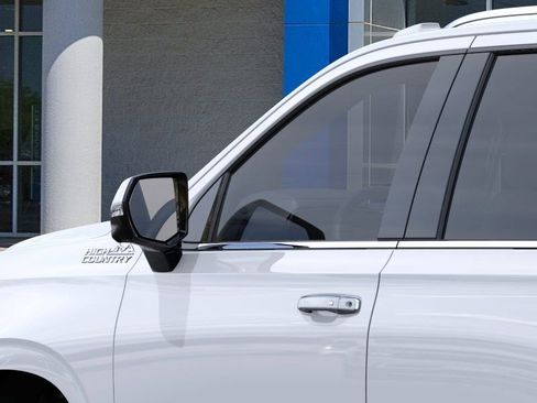 New 2026 Chevrolet Tahoe High Country AWD/4WD image 12