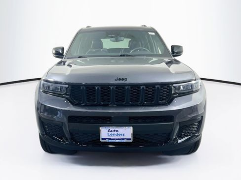Used 2023 Jeep Grand Cherokee L Laredo AWD/4WD image 2