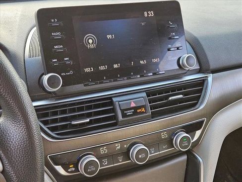 Used 2018 Honda Accord LX image 12