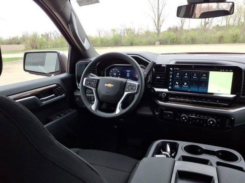 New 2026 Chevrolet Silverado 1500 LT AWD/4WD image 6