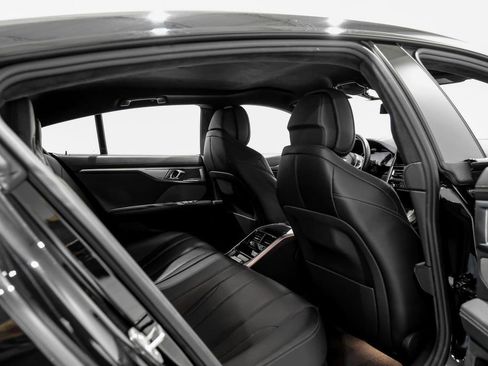 Used 2023 BMW M850i Gran Coupe xDrive w/ M Carbon Exterior Package image 33