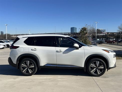 Certified 2023 Nissan Rogue SL w/ SL Premium Package image 6