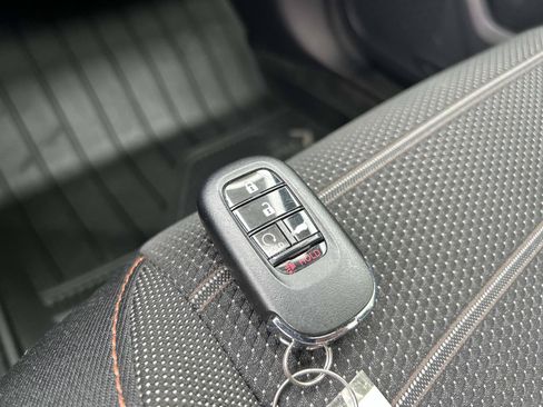 Used 2025 Honda CR-V Sport image 31