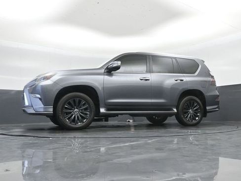 Used 2023 Lexus GX 460 Luxury w/ Sport Design Package AWD/4WD image 50