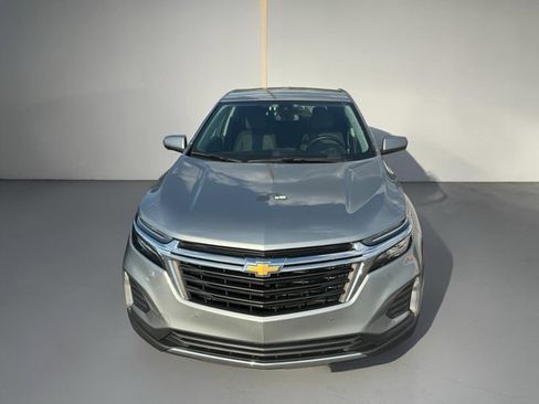 Used 2024 Chevrolet Equinox LT FWD image 2