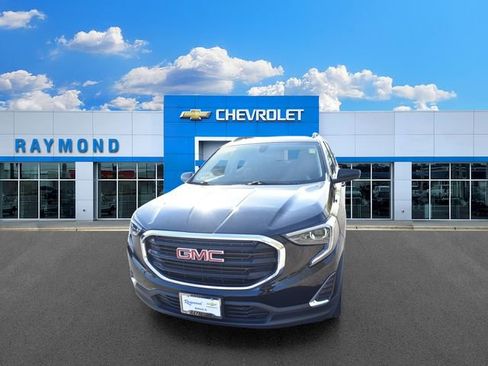 Certified 2018 GMC Terrain SLE w/ Driver Convenience Package FWD image 8