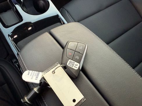 Used 2025 Buick Envision Preferred image 46