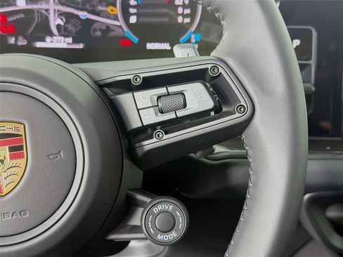 New 2026 Porsche Cayenne GTS AWD/4WD image 14