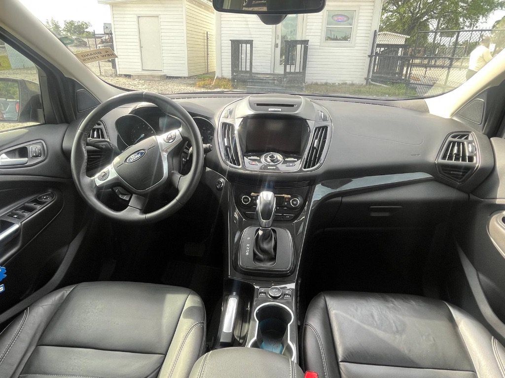 Used 2015 Ford Escape Titanium FWD image 7