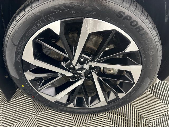 Used 2024 Mitsubishi Outlander Ralliart AWD/4WD image 38