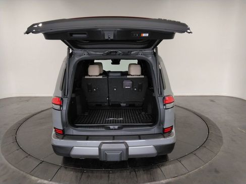 Used 2024 Lexus GX 550 image 8