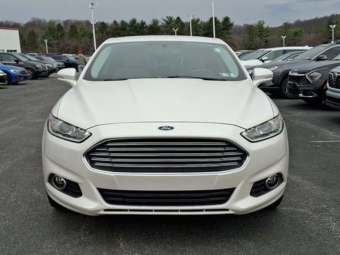 Used 2016 Ford Fusion Titanium image 2