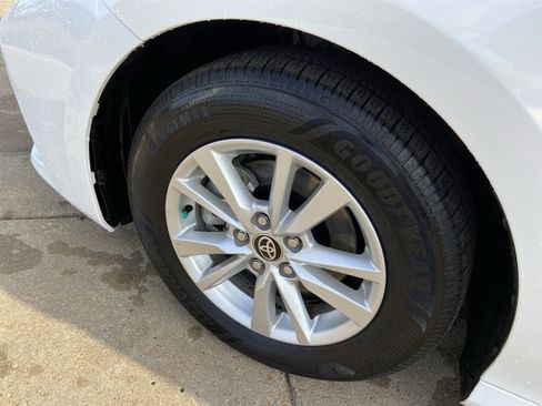 Used 2025 Toyota Camry LE image 24