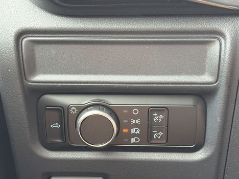 Used 2023 Ford F150 XL w/ STX Appearance Package RWD image 9