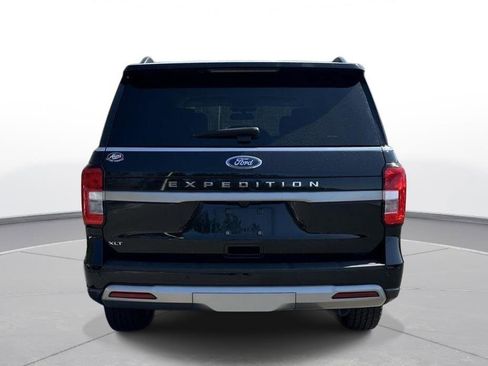 Used 2024 Ford Expedition XLT image 7