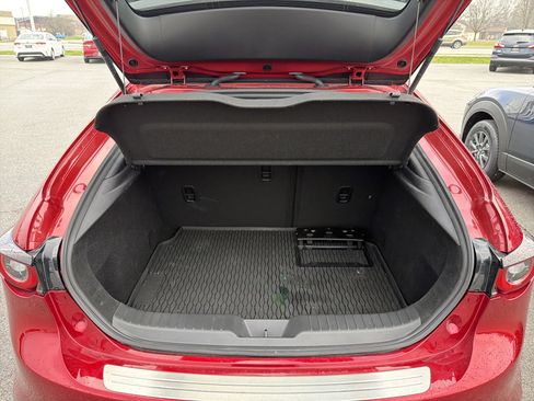 Certified 2025 MAZDA MAZDA3 Hatchback w/Premium Plus Pkg image 54