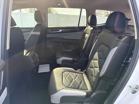 New 2026 Volkswagen Atlas Peak Edition AWD/4WD image 29