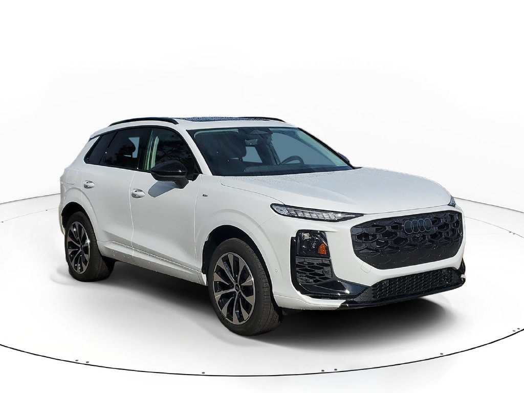 New 2026 Audi Q3 quattro 2.0T AWD/4WD image 1