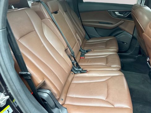 Used 2018 Audi Q7 3.0T Prestige AWD/4WD image 27